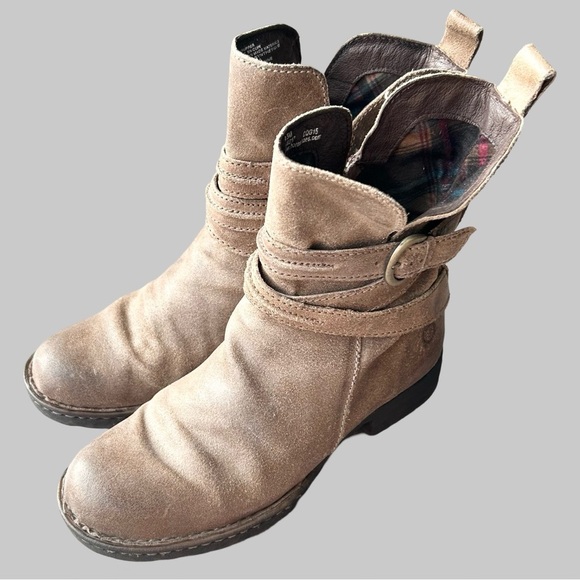 Born Leandra Gray Distressed Leather Boots Side Zip - Picture 1 of 13